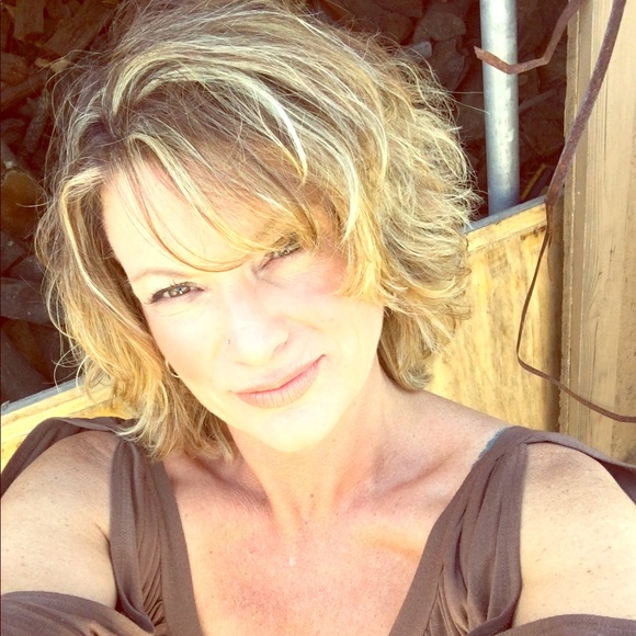 Meet your Posher, Janna - Picture 1 of 1